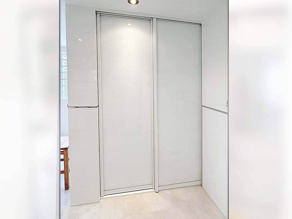 Drzwi szafowe dwuskrzydłowe