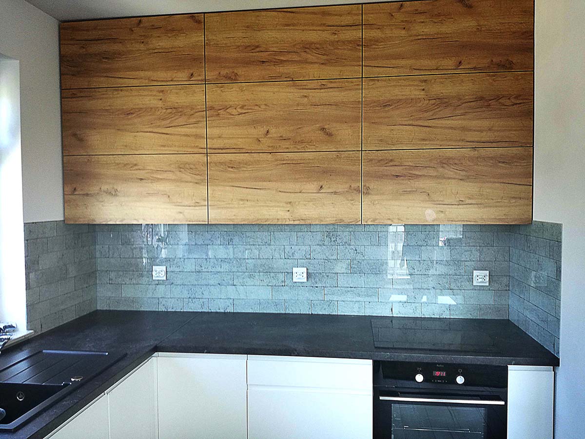 Panel szklany cegiełka