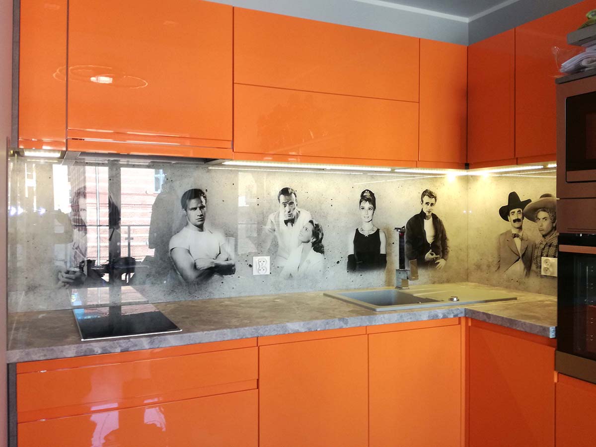 Panel szklany - pomarańczowe fronty